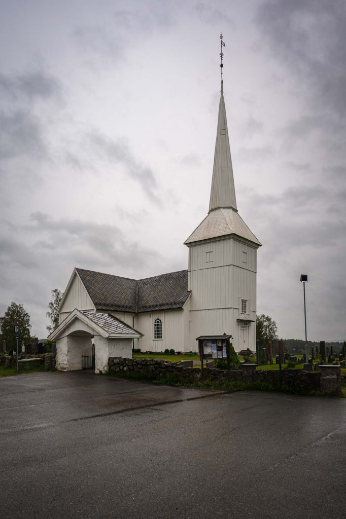Foto av Hovin kirke Jessheim.